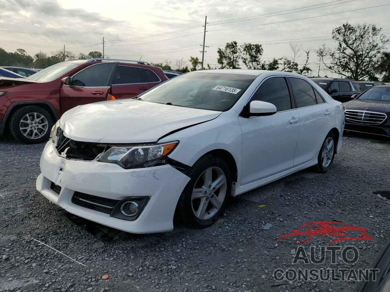 TOYOTA CAMRY 2013 - 4T1BF1FKXDU693028