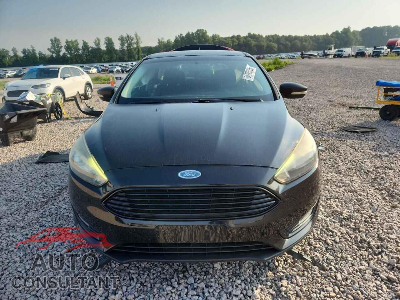 FORD FOCUS 2017 - 1FADP3FE2HL293921