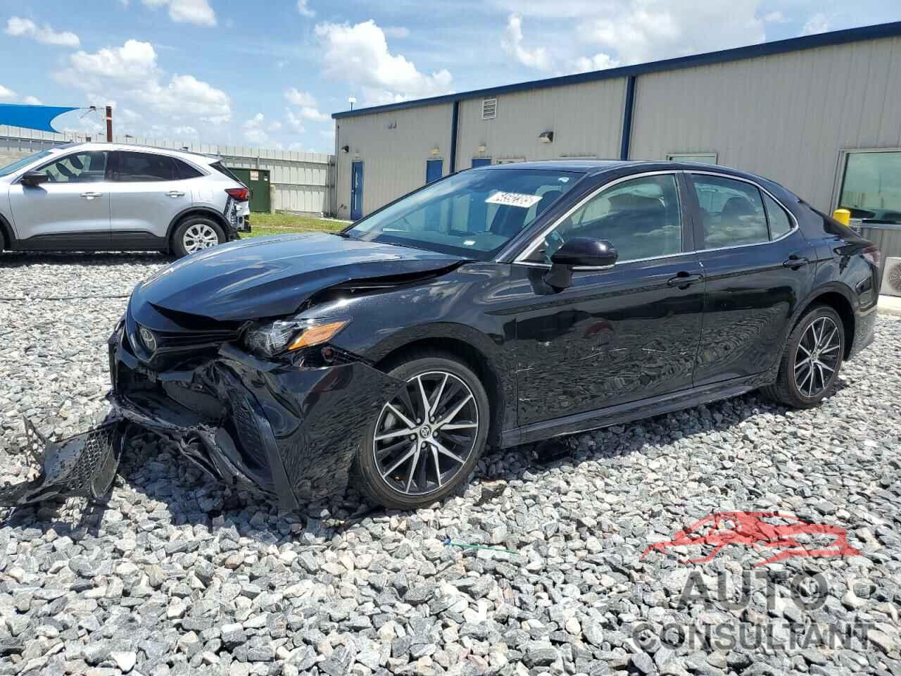 TOYOTA CAMRY 2023 - 4T1G11AK9PU149636