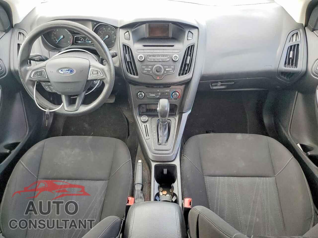 FORD FOCUS 2017 - 1FADP3K22HL307585