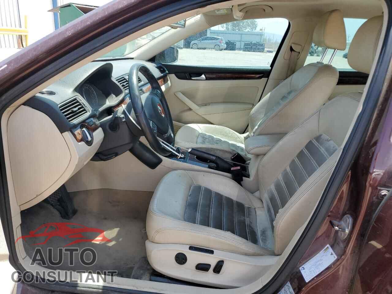 VOLKSWAGEN PASSAT 2013 - 1VWCN7A37DC024765