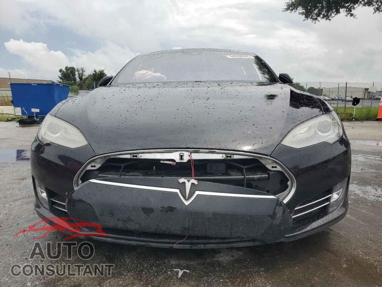 TESLA MODEL S 2016 - 5YJSA1E20GF132323