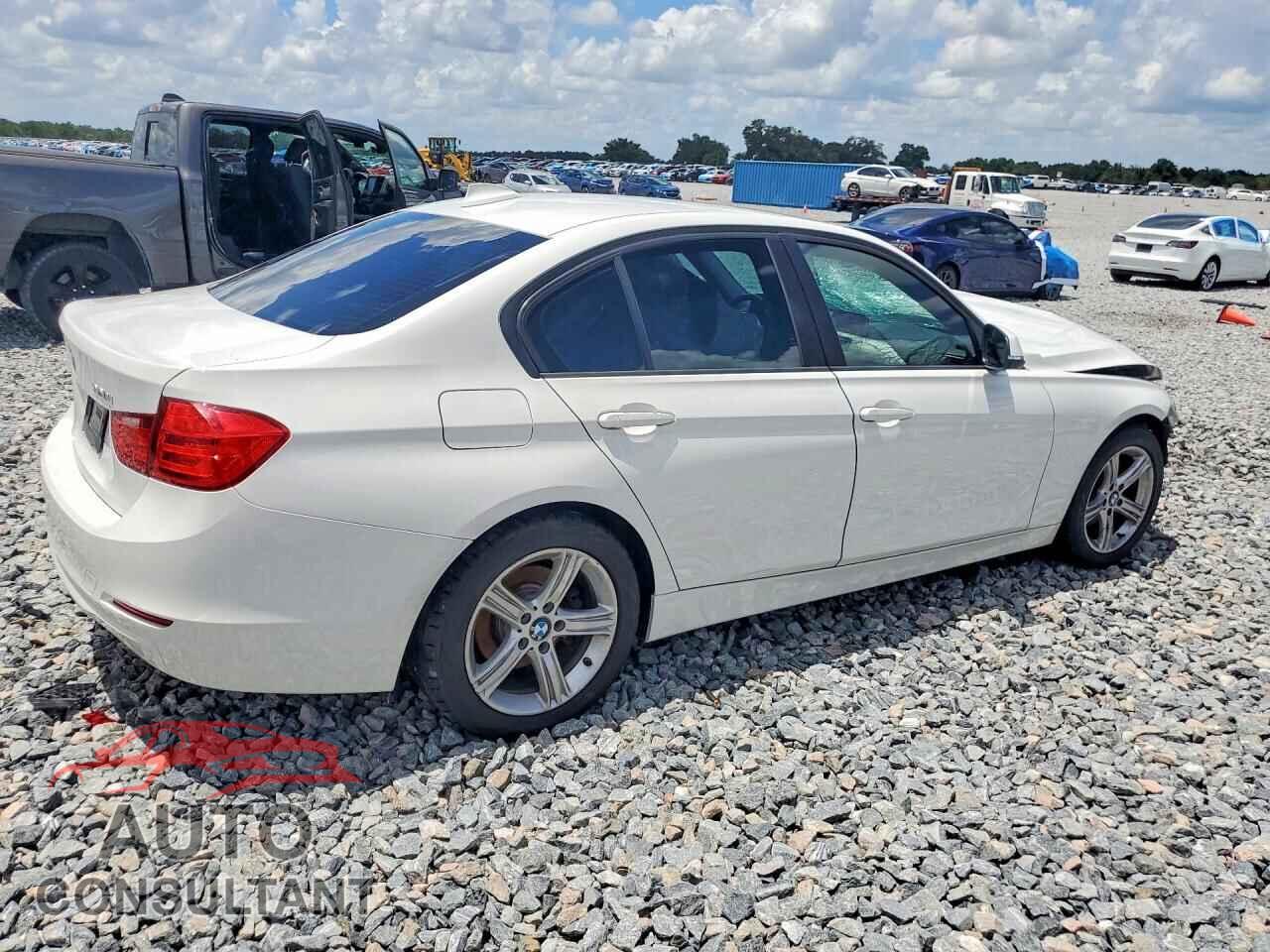 BMW 3 SERIES 2015 - WBA3B1G59FNT64828