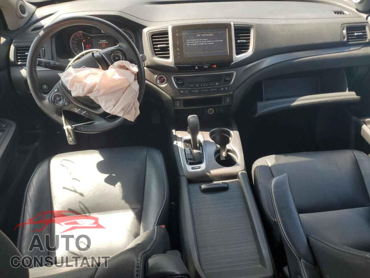 HONDA PILOT 2017 - 5FNYF5H64HB012219