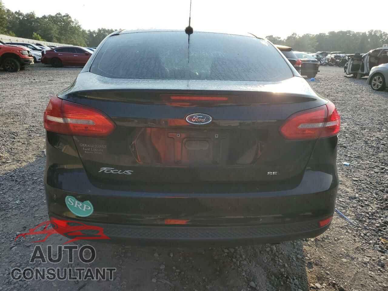FORD FOCUS 2018 - 1FADP3H21JL255332