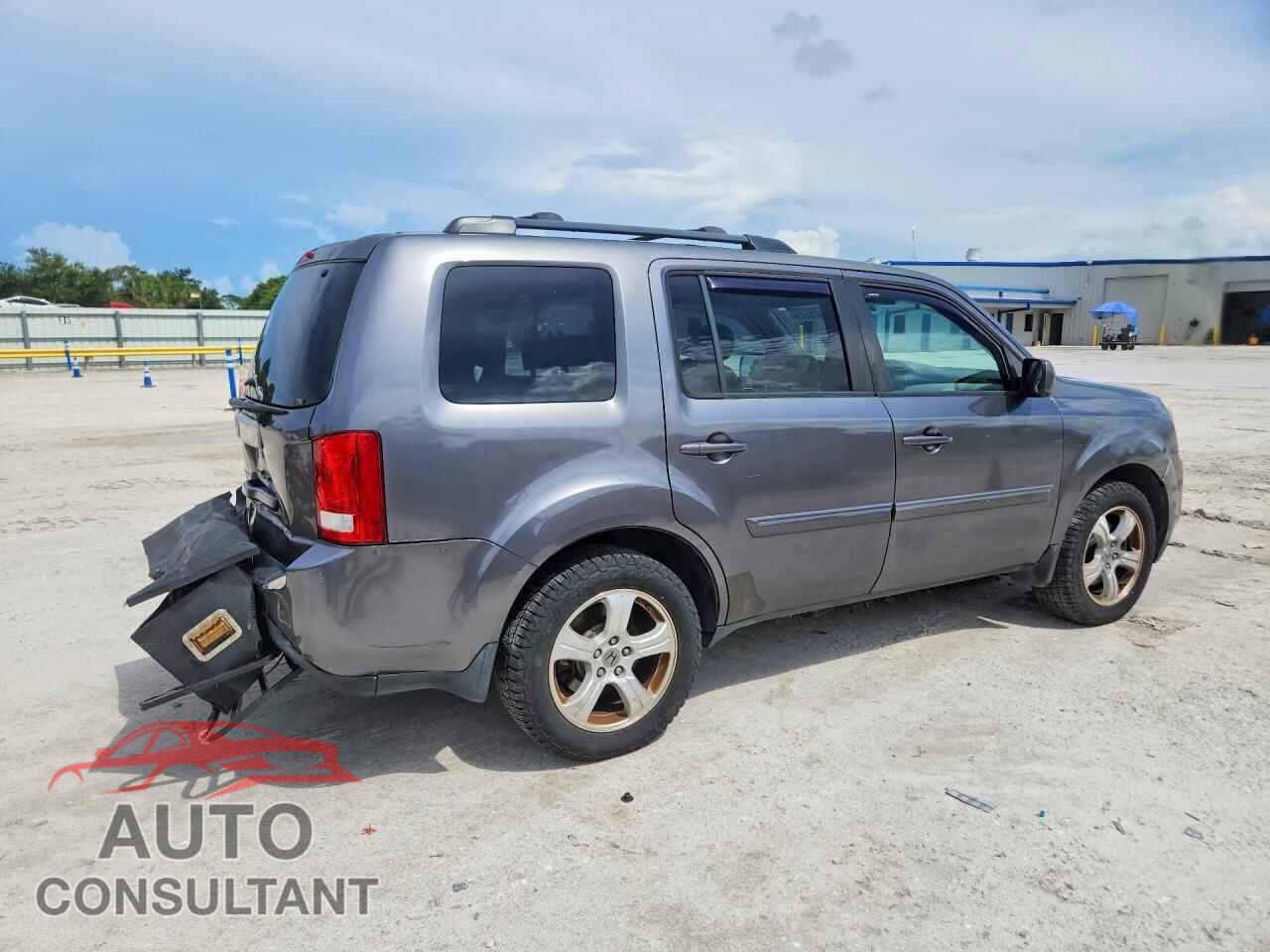 HONDA PILOT 2015 - 5FNYF3H58FB006996