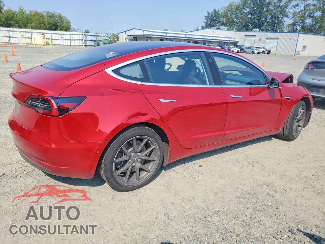 TESLA MODEL 3 2018 - 5YJ3E1EA0JF045707