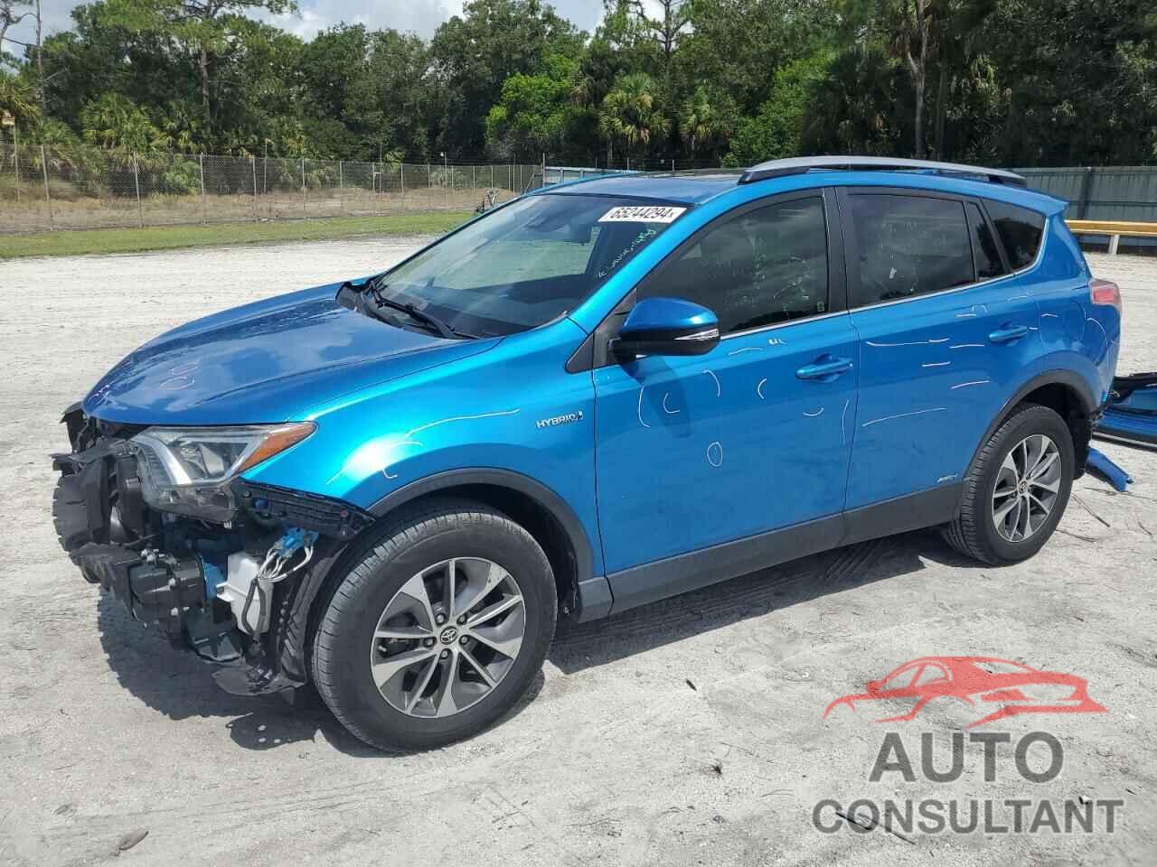 TOYOTA RAV4 2017 - JTMRJREV6HD135579