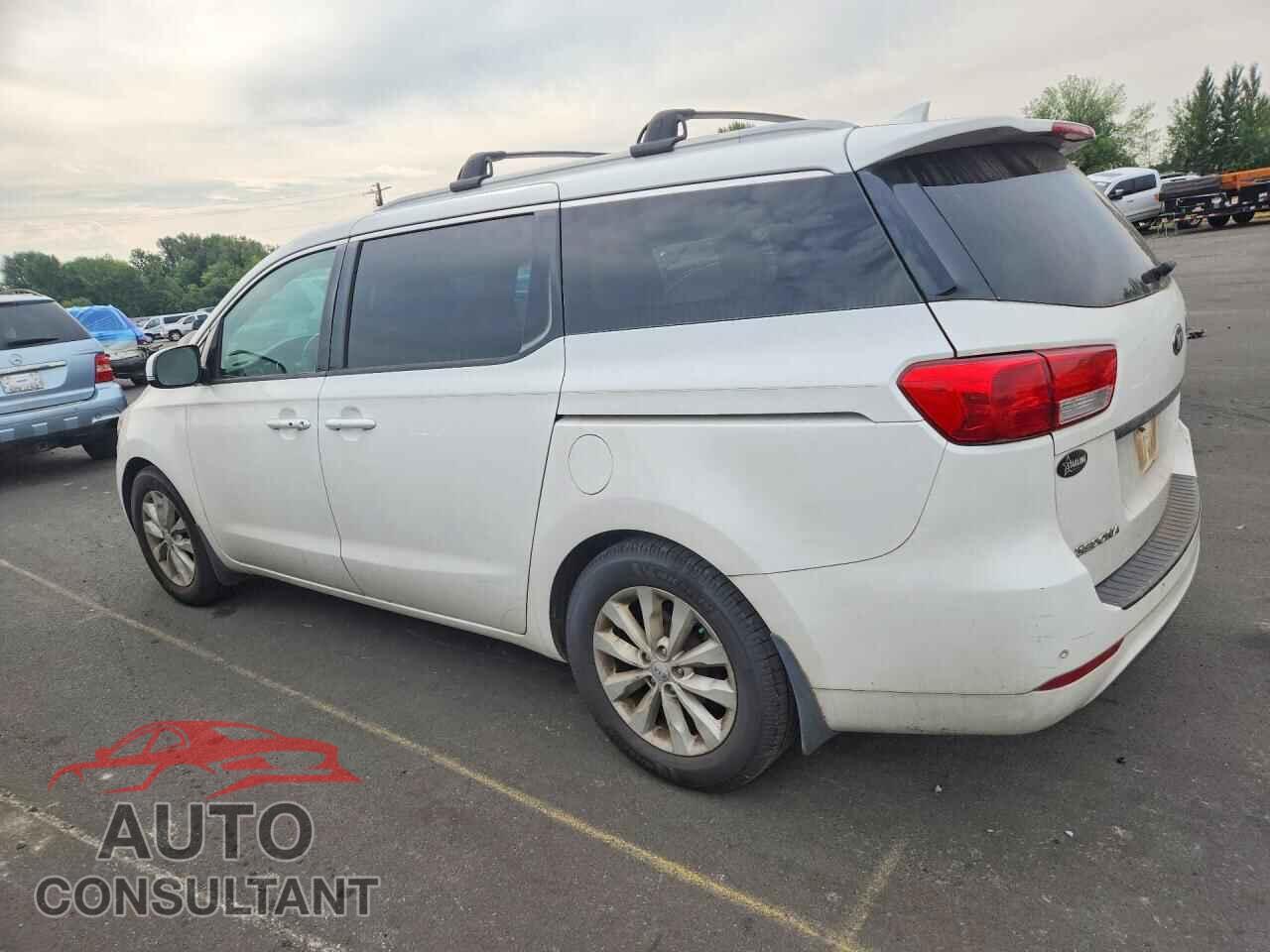 KIA SEDONA 2015 - KNDMC5C19F6045146