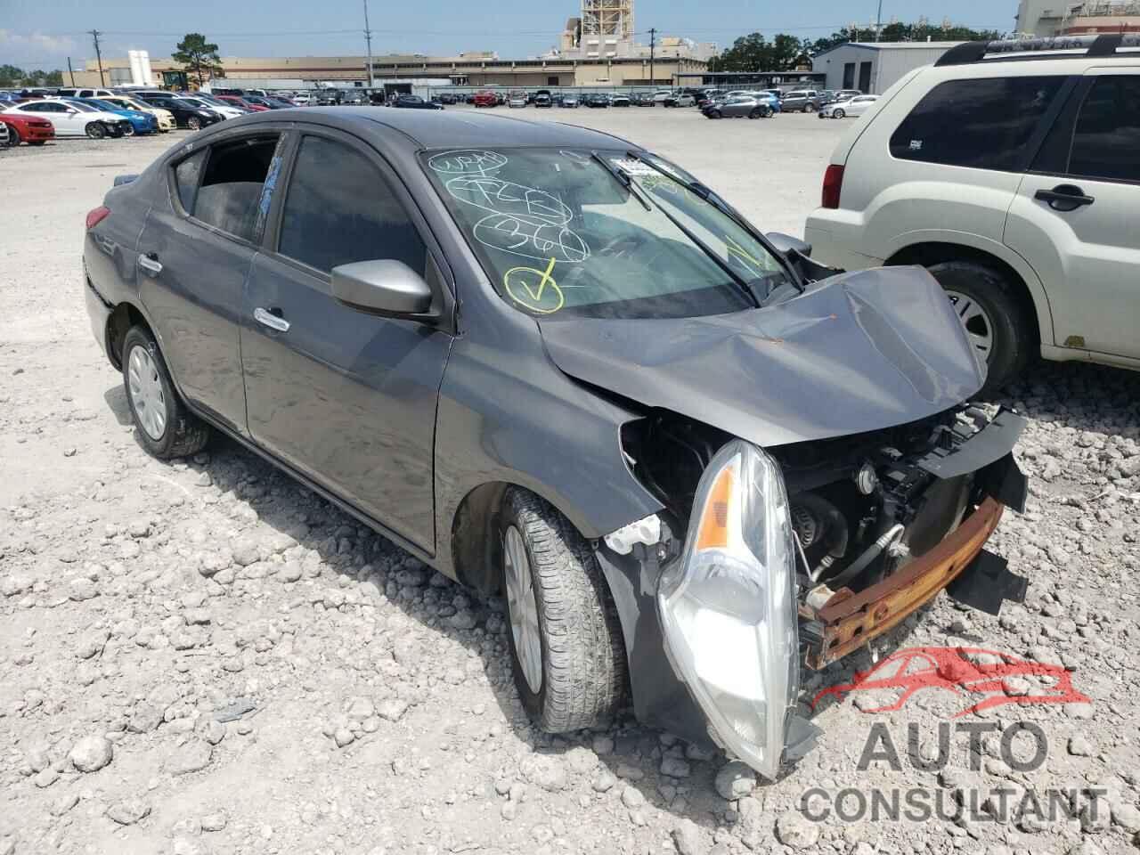 NISSAN VERSA 2017 - 3N1CN7AP4HL841582