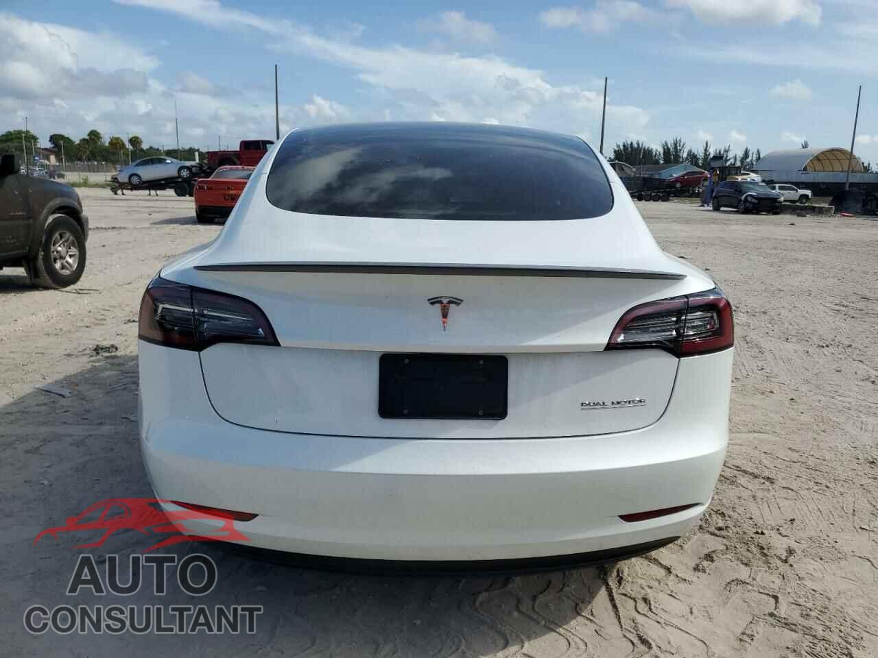 TESLA MODEL 3 2023 - 5YJ3E1EC6PF382408