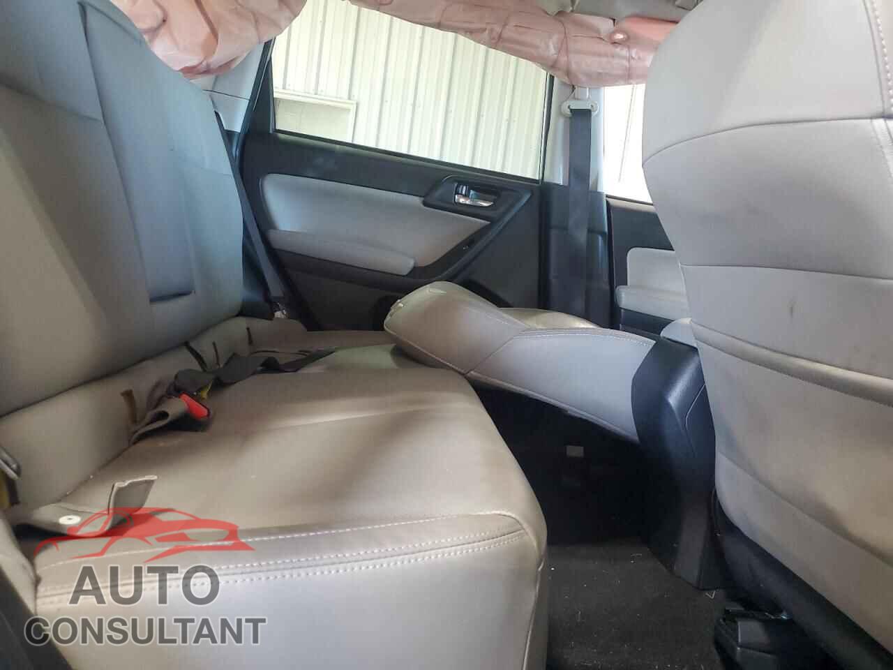 SUBARU FORESTER 2017 - JF2SJAJC9HH455237