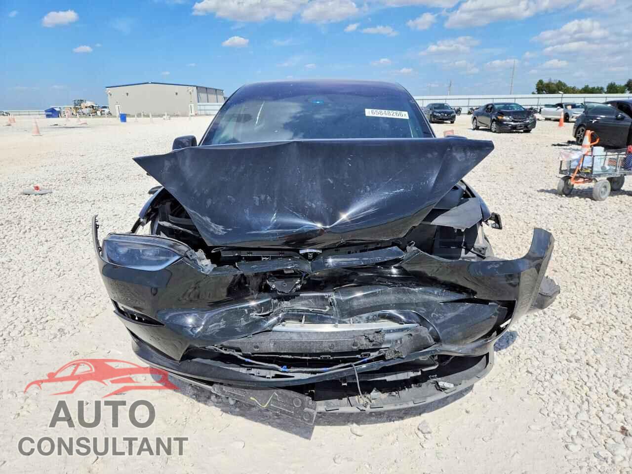 TESLA MODEL X 2023 - 7SAXCDE5XPF410160