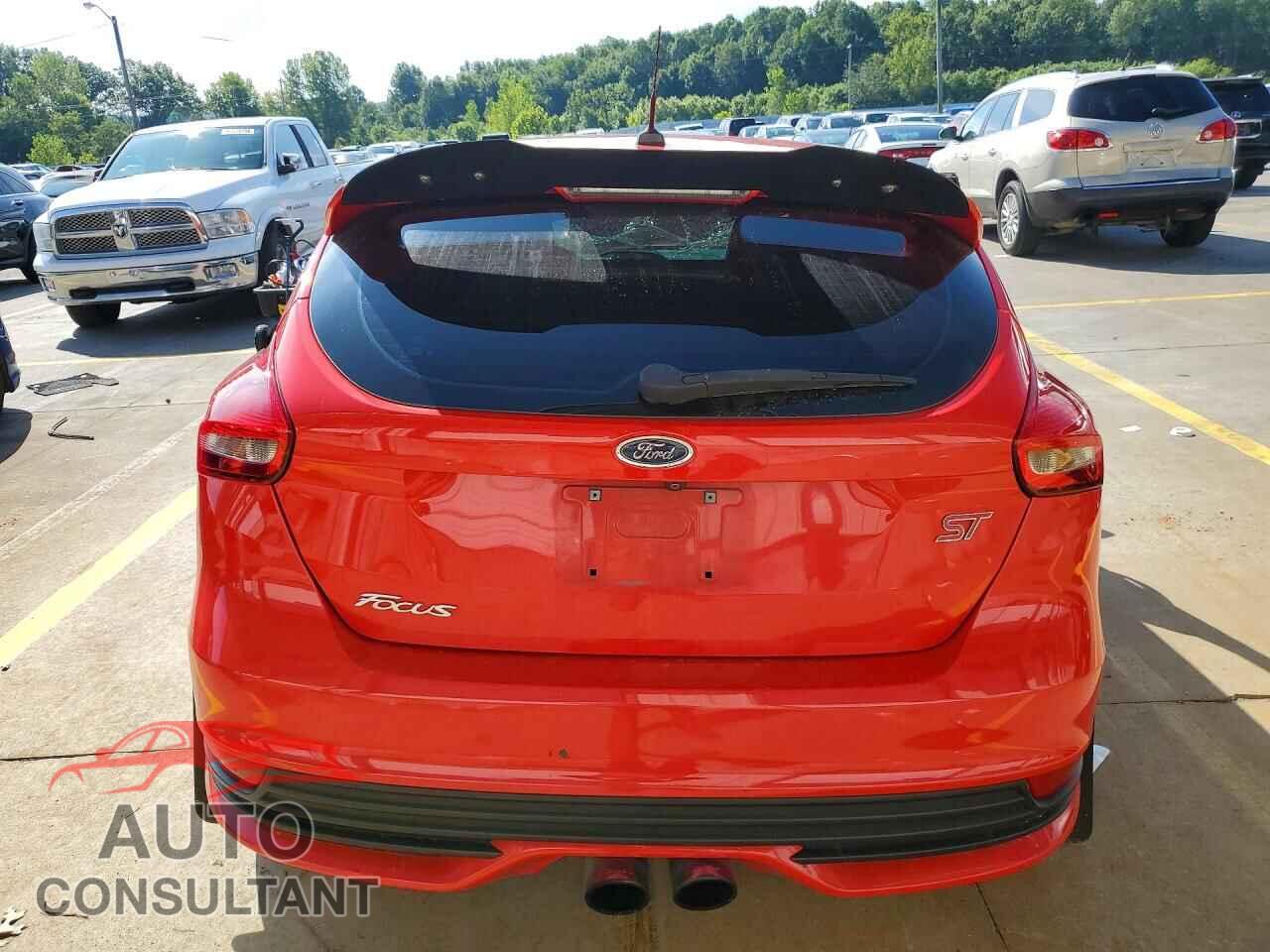 FORD FOCUS 2017 - 1FADP3L98HL214601