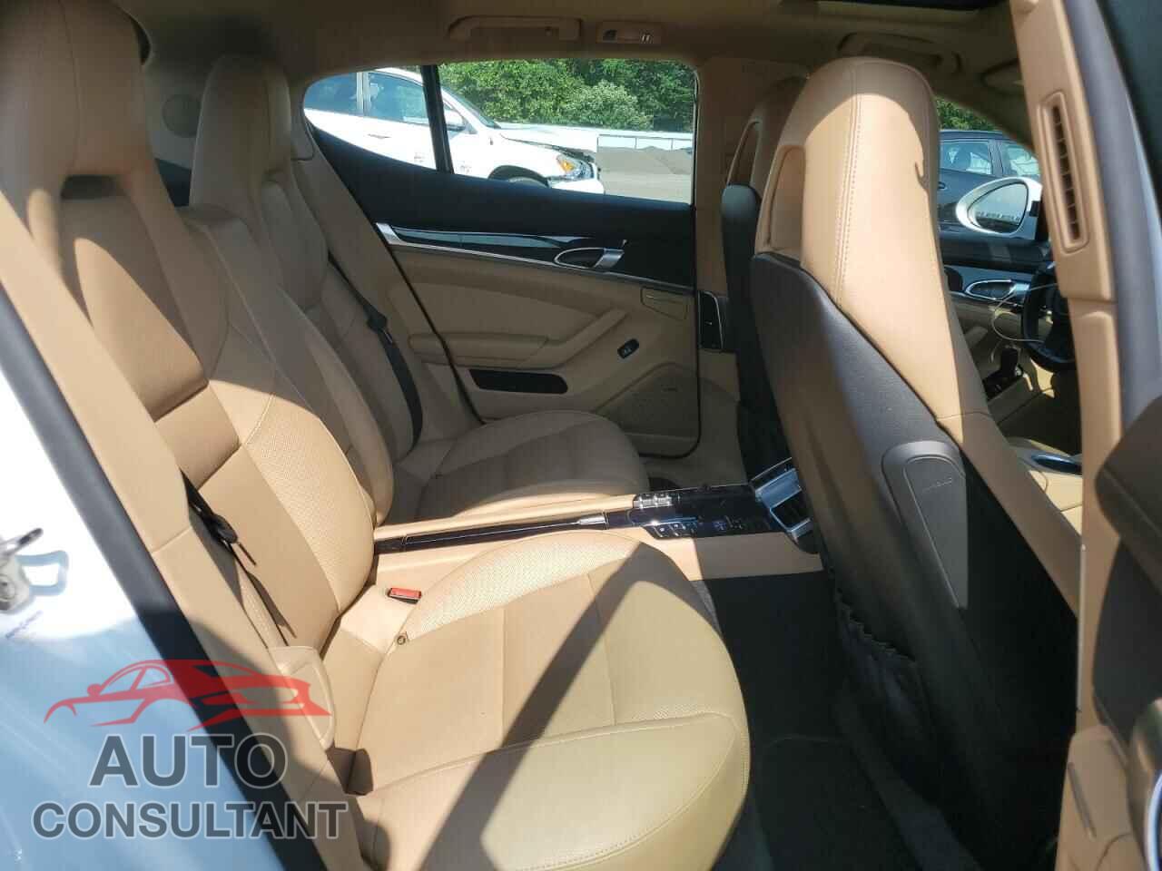 PORSCHE PANAMERA 2015 - WP0AA2A79FL007416