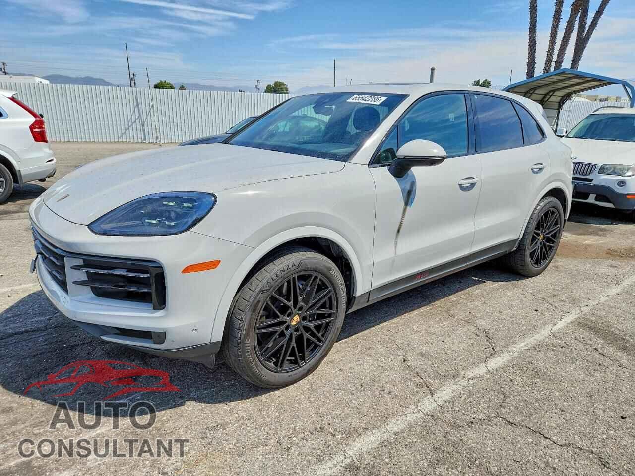 PORSCHE CAYENNE 2024 - WP1AA2AY7RDA09655