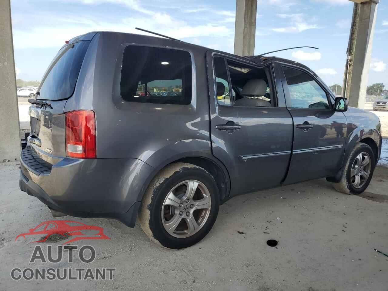 HONDA PILOT 2015 - 5FNYF4H5XFB019934