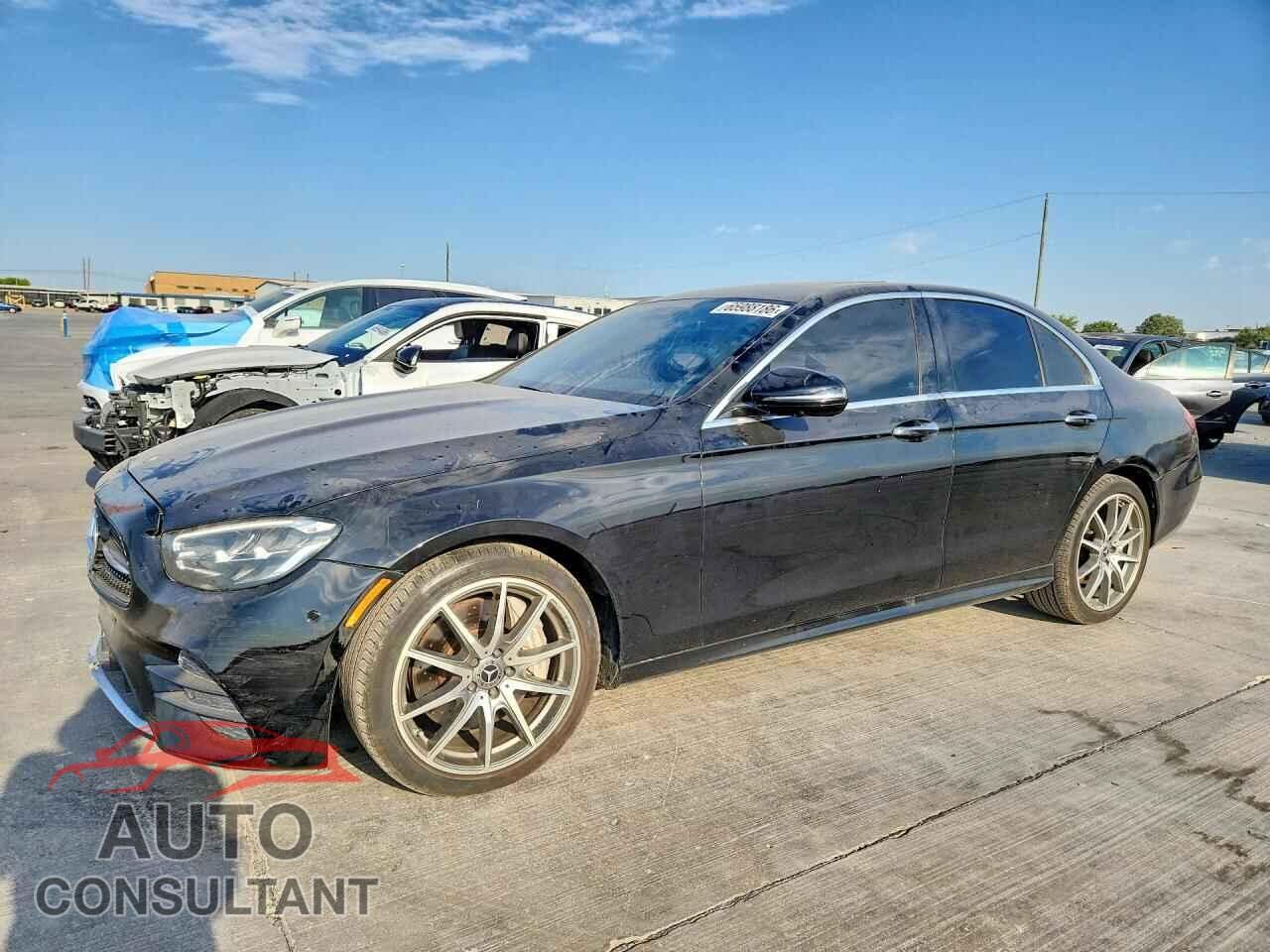 MERCEDES-BENZ E-CLASS 2022 - W1KZF8DB0NB044257