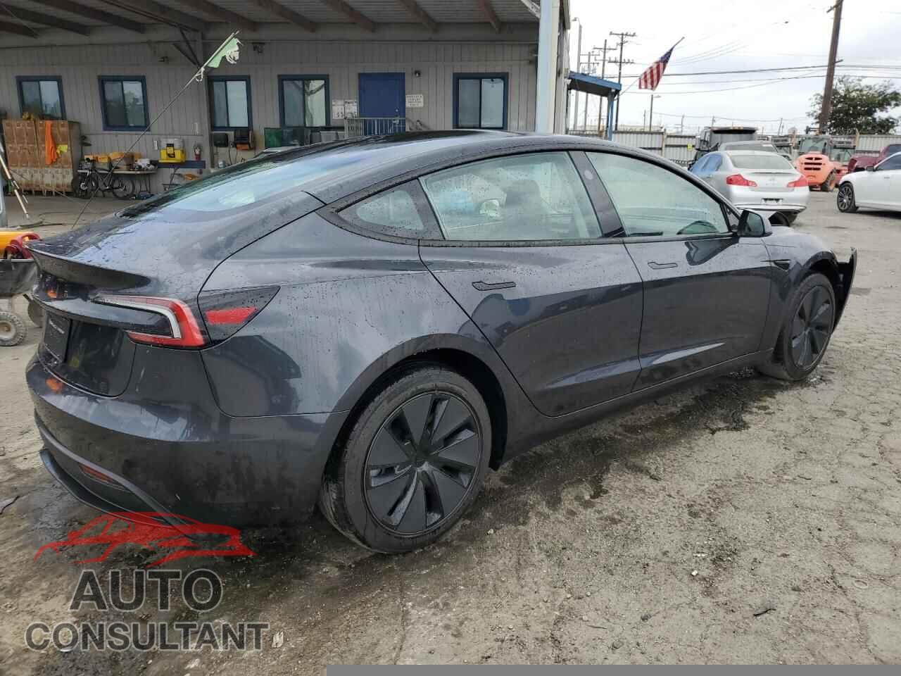 TESLA MODEL 3 2025 - 5YJ3E1EA7SF021390