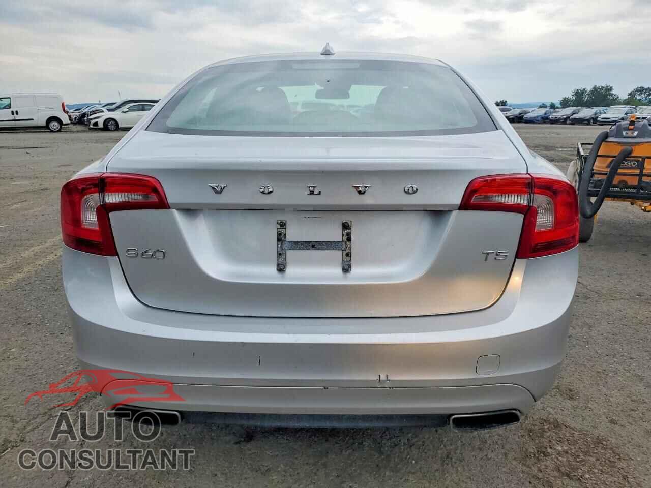 VOLVO S60 2014 - YV1612FS9E2290949