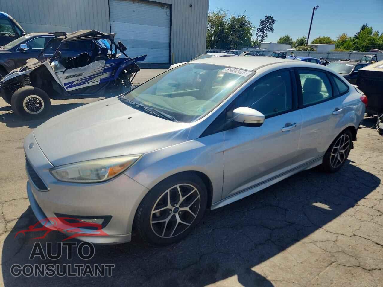 FORD FOCUS 2015 - 1FADP3F20FL268017