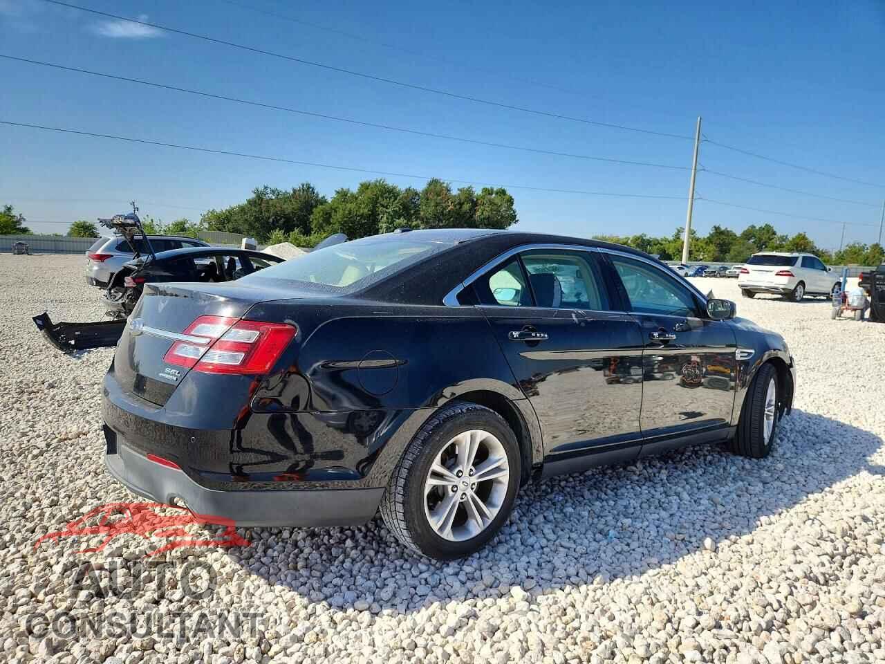 FORD TAURUS 2017 - 1FAHP2E81HG113697