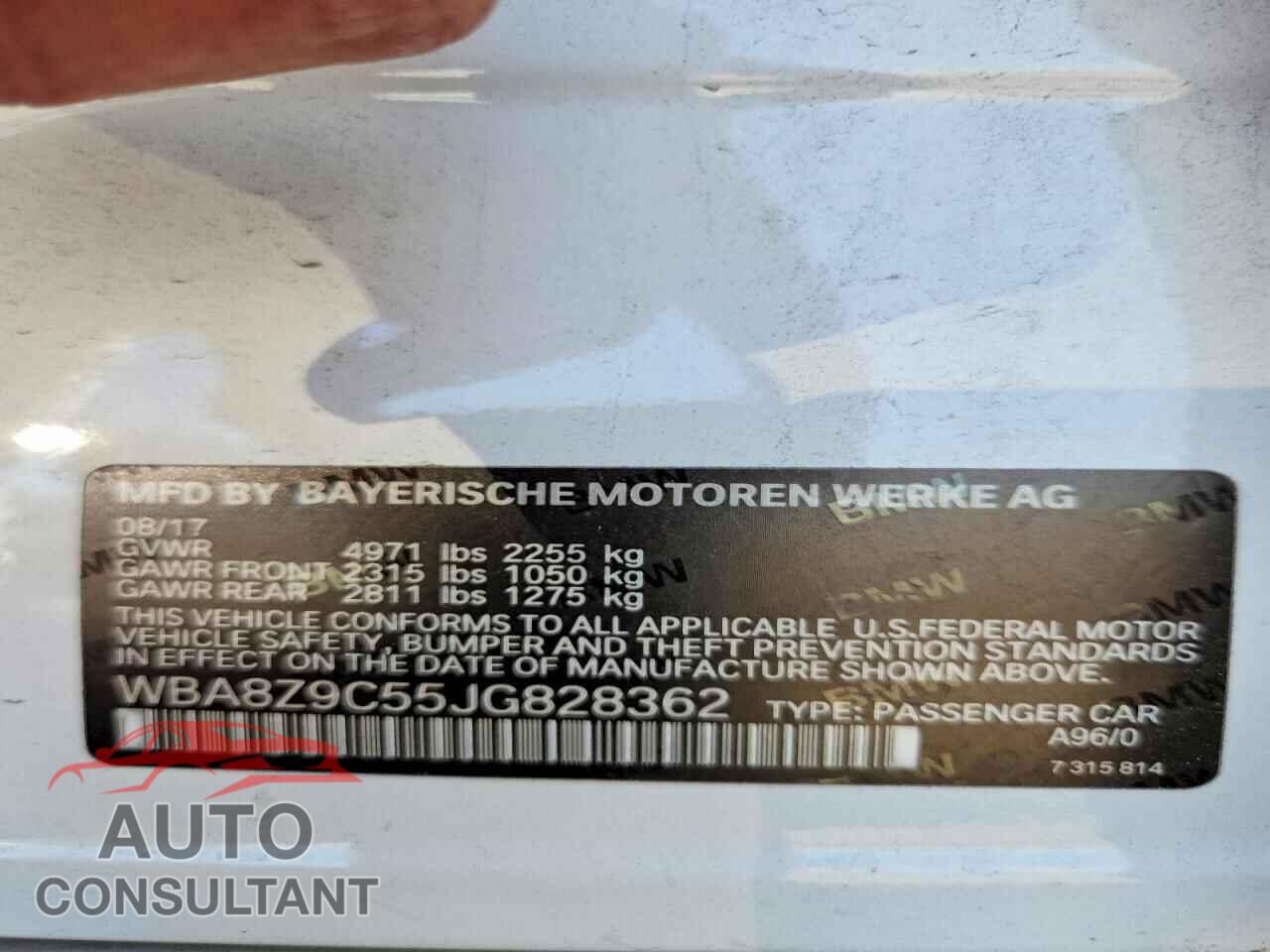 BMW 3 SERIES 2018 - WBA8Z9C55JG828362