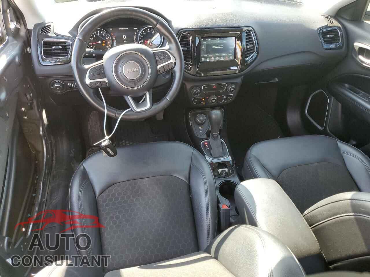 JEEP COMPASS 2021 - 3C4NJDBBXMT596283