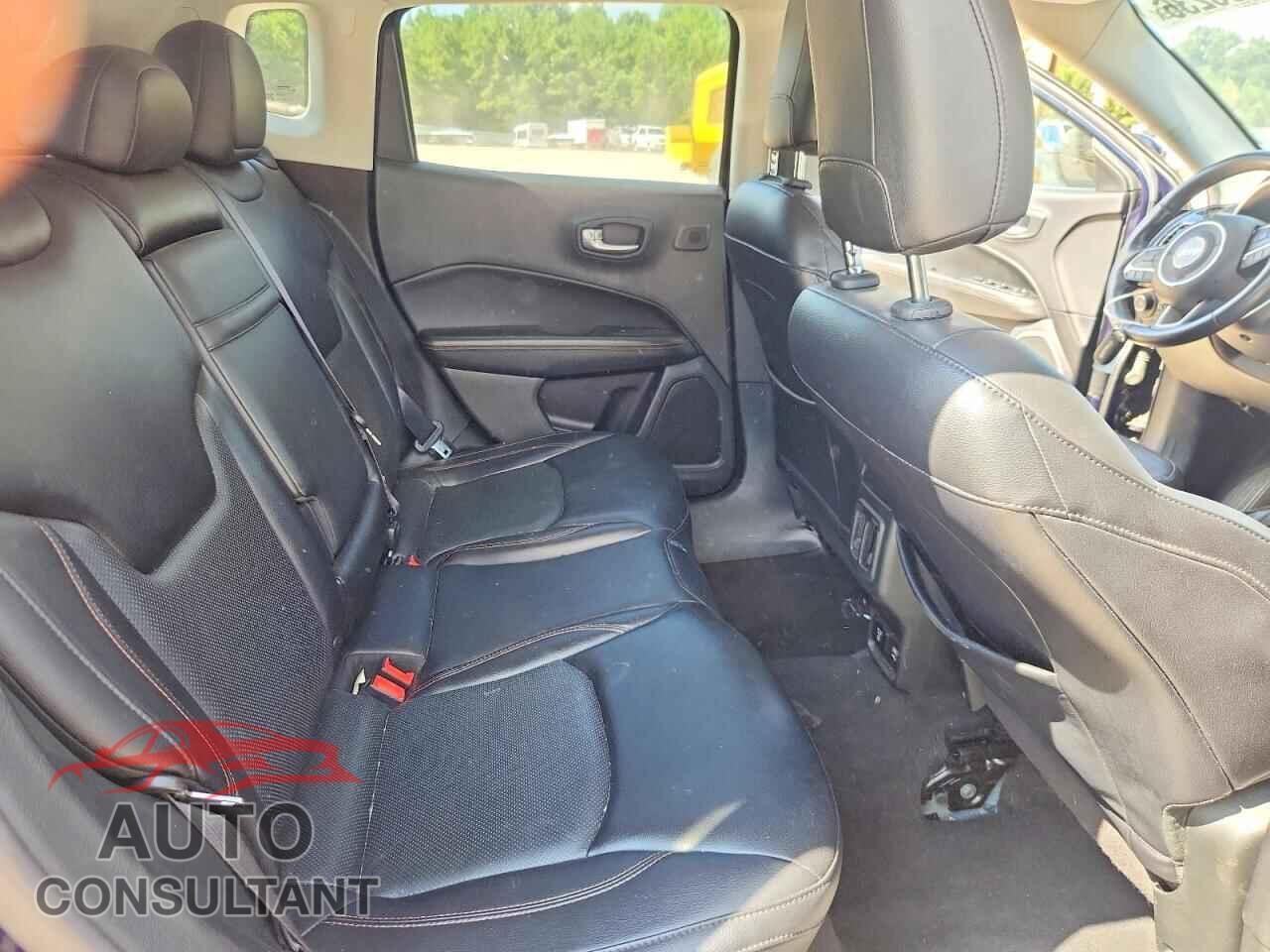 JEEP COMPASS 2017 - 3C4NJDCB8HT611013