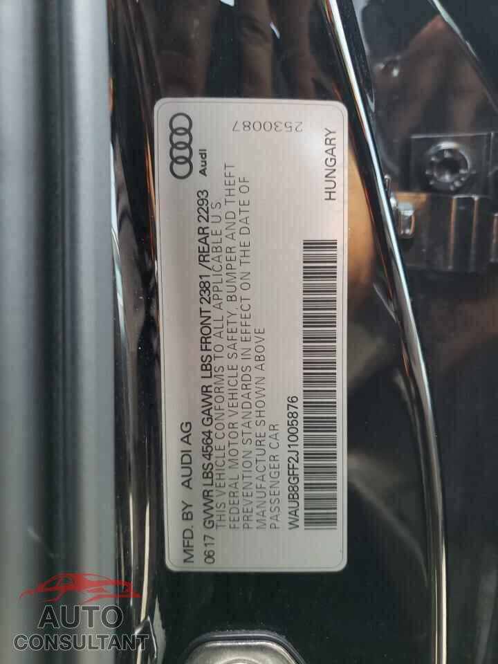 AUDI A3 2018 - WAUB8GFF2J1005876