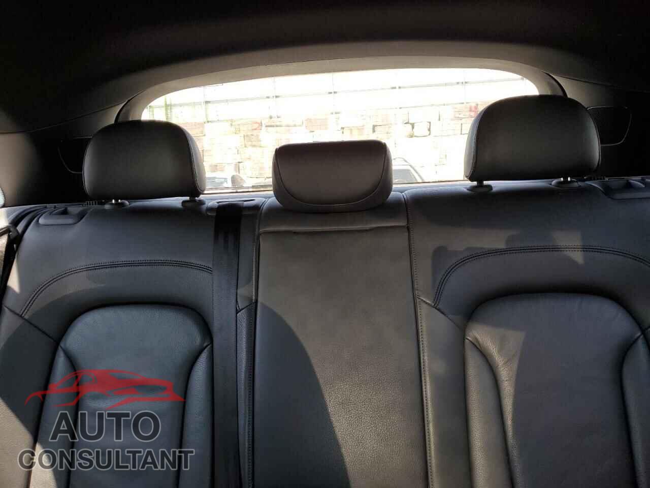 AUDI Q3 2016 - WA1EFCFS9GR006734