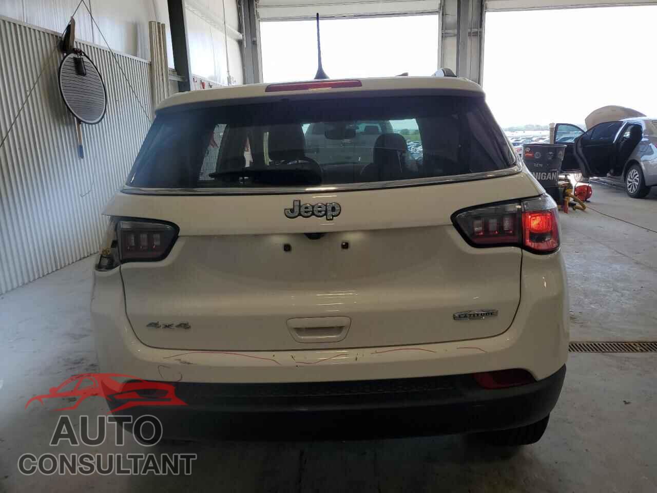 JEEP COMPASS 2019 - 3C4NJDBB7KT597632