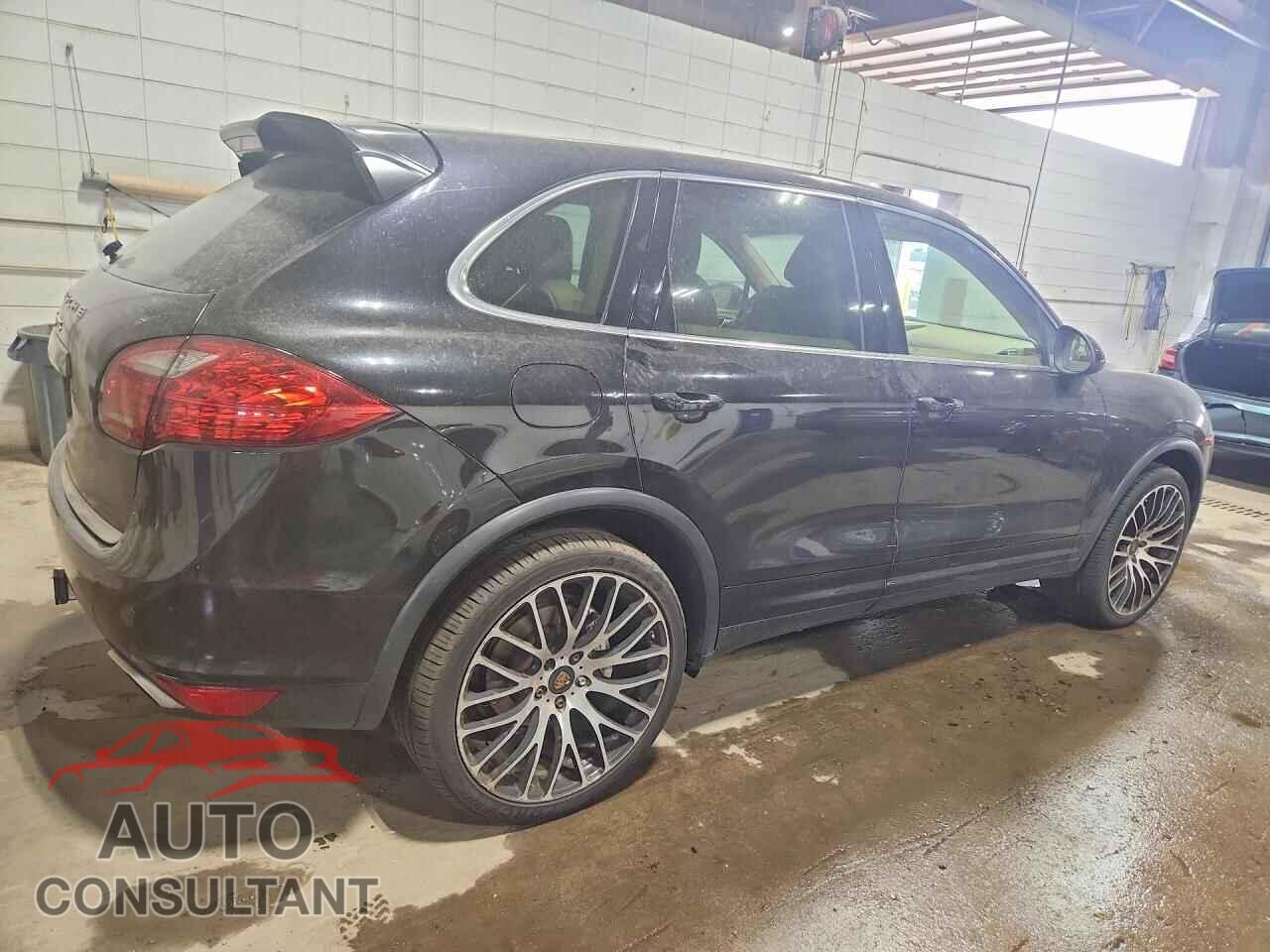 PORSCHE CAYENNE 2012 - WP1AB2A24CLA40173
