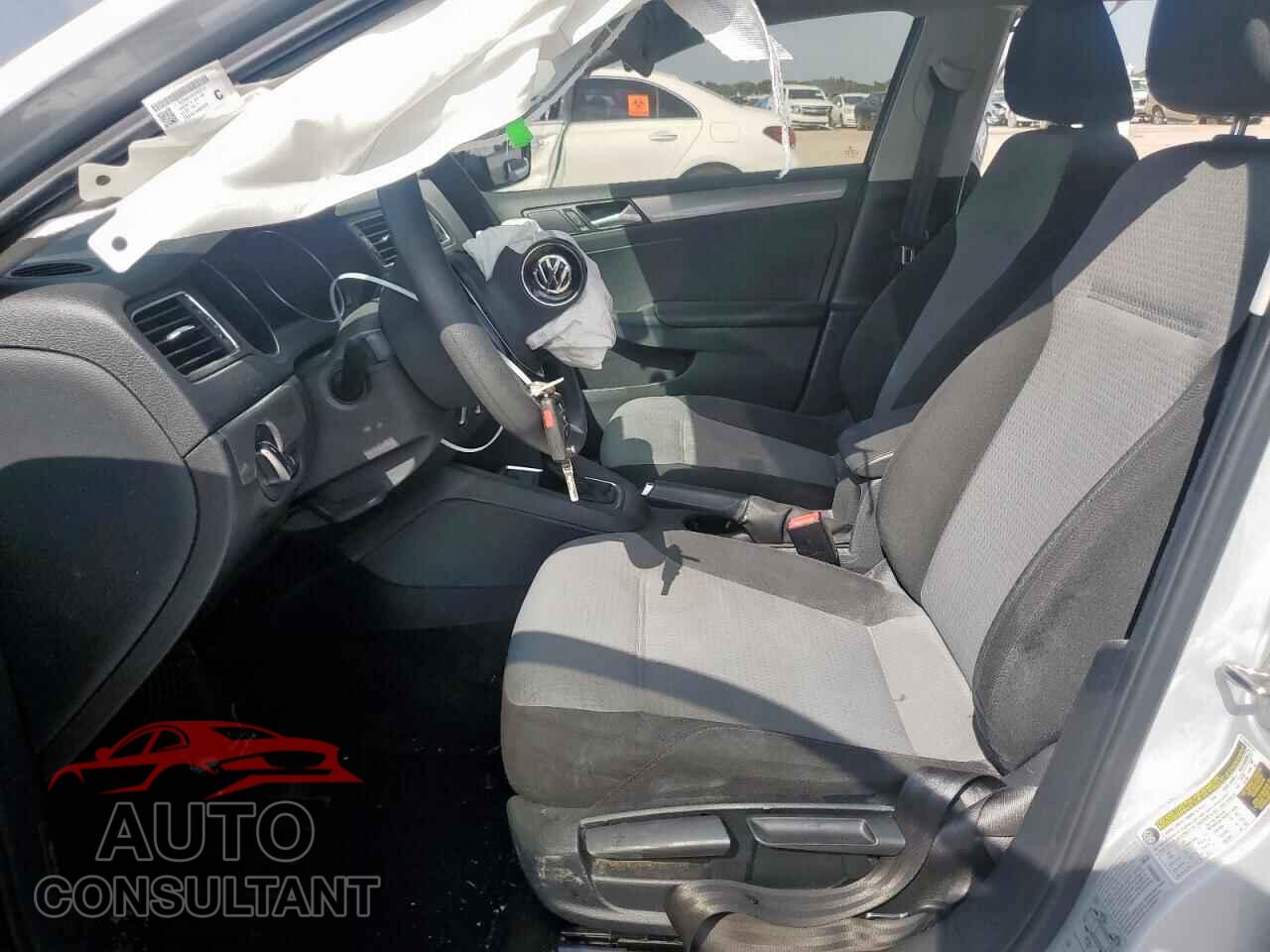 VOLKSWAGEN JETTA 2017 - 3VW2B7AJ2HM293599