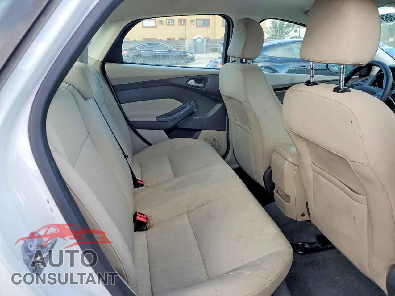 FORD FOCUS 2016 - 1FADP3F24GL285453