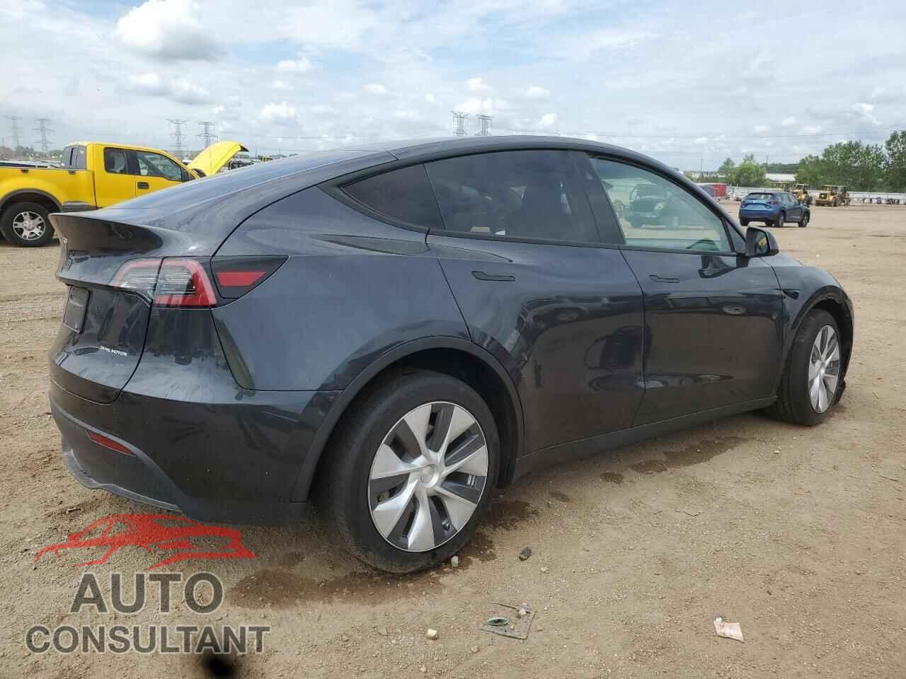 TESLA MODEL Y 2024 - 7SAYGAEEXRF072902
