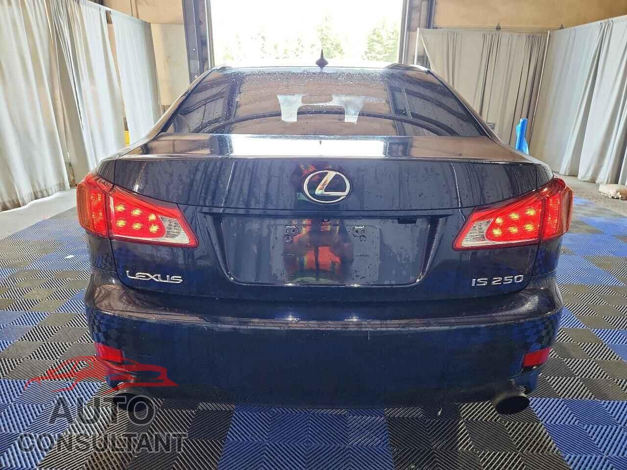 LEXUS IS 2010 - JTHBF5C23A5123165