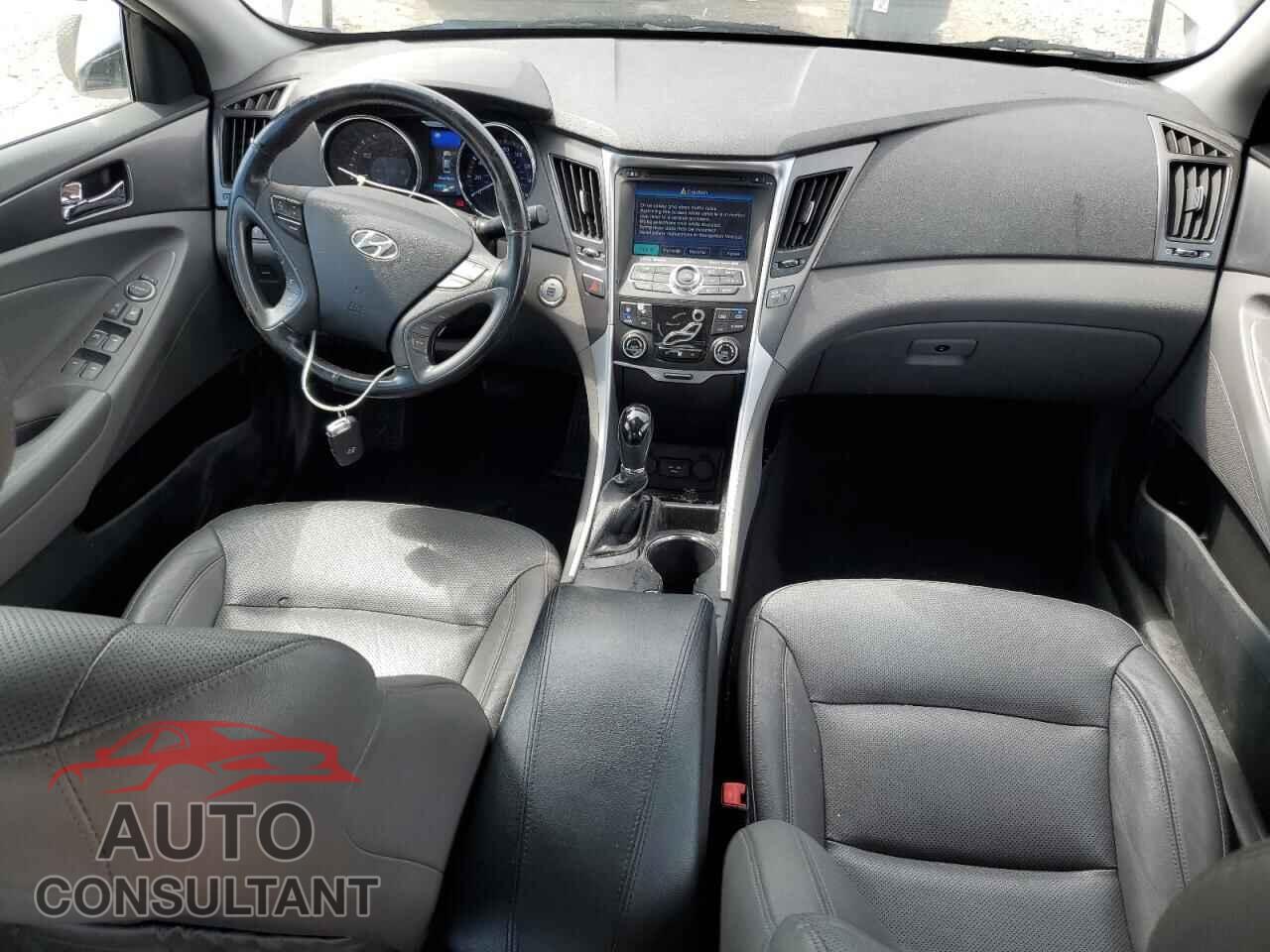 HYUNDAI SONATA 2014 - KMHEC4A40EA106399