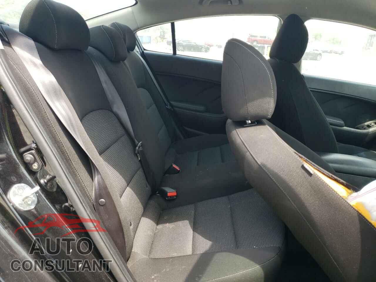 KIA FORTE 2017 - 3KPFK4A79HE045819