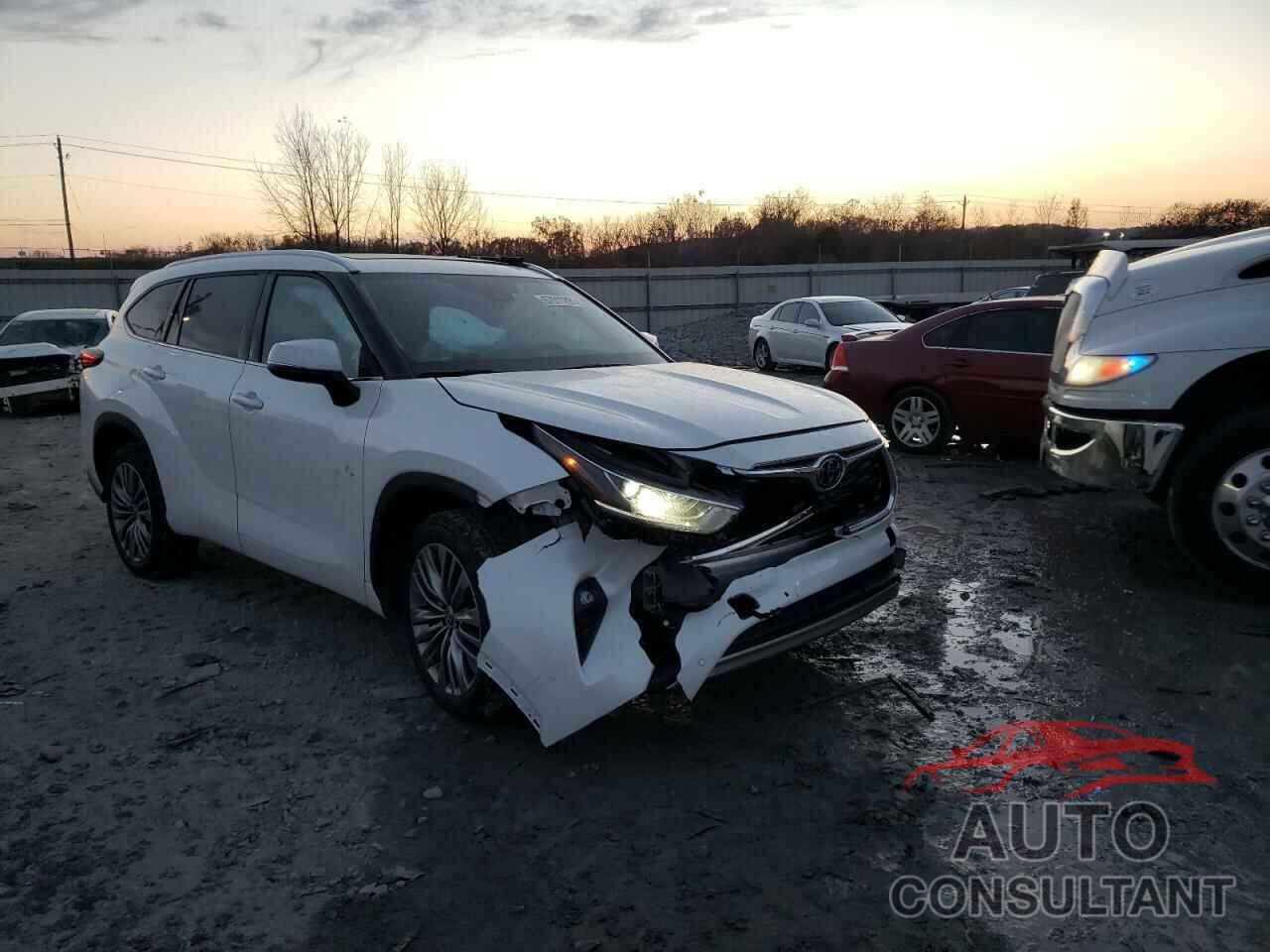 TOYOTA HIGHLANDER 2021 - 5TDFZRAH3MS046630