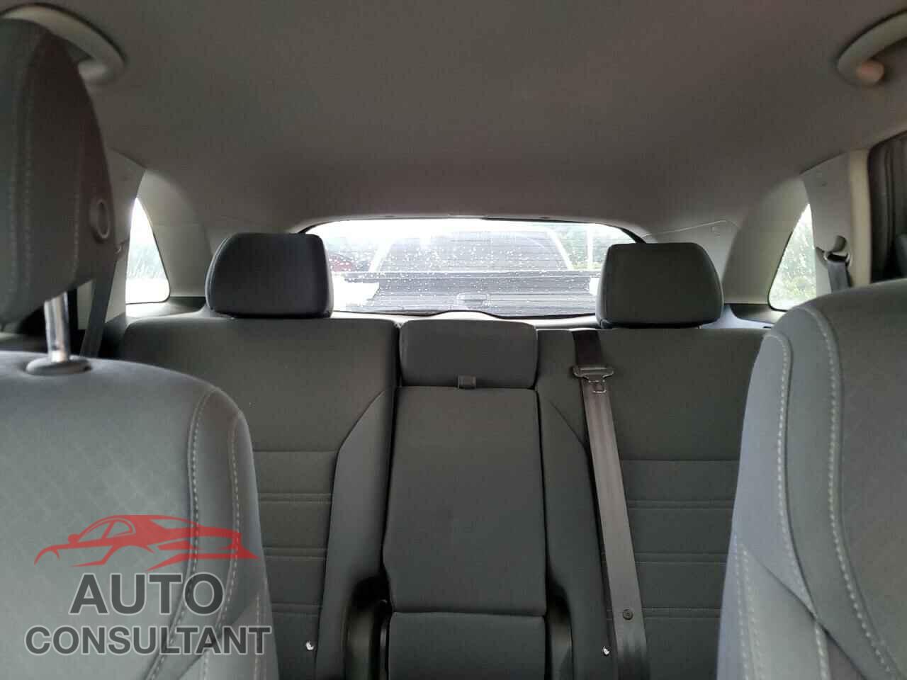 KIA SORENTO 2017 - 5XYPGDA39HG331207