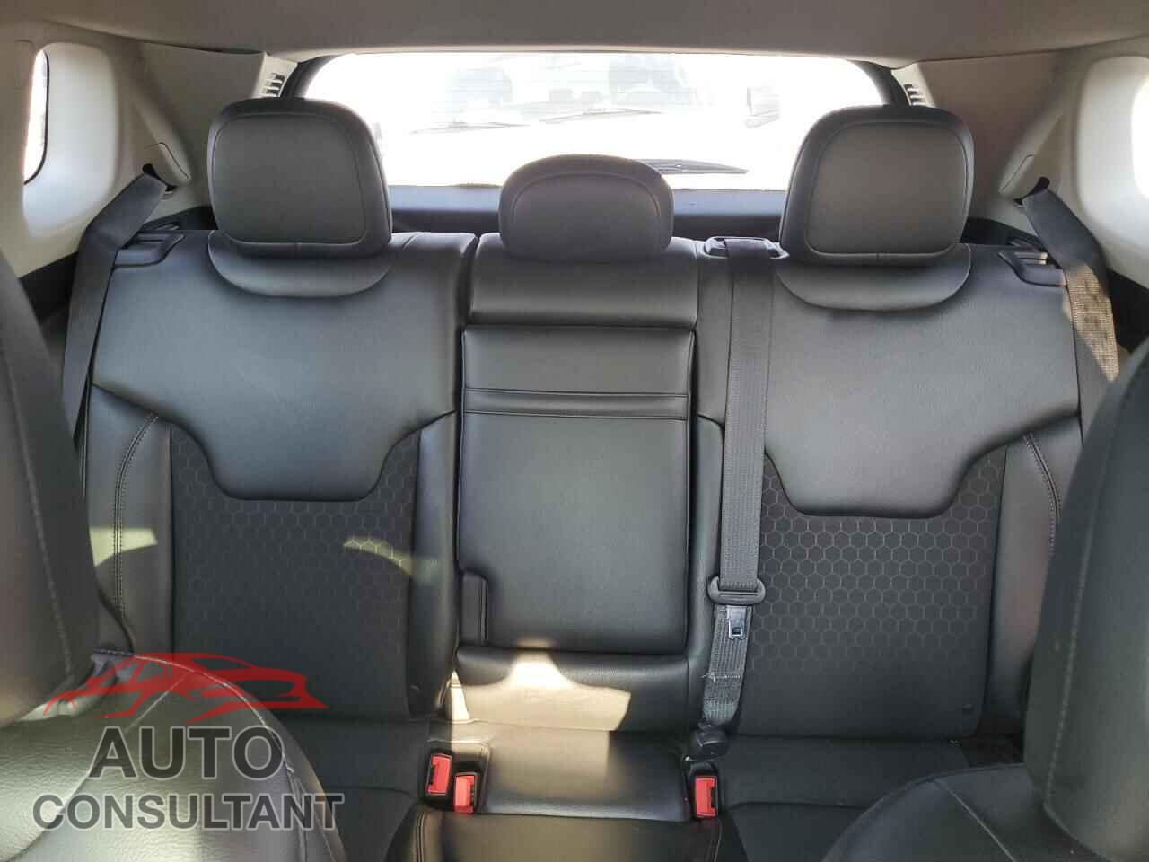 JEEP COMPASS 2018 - 3C4NJDBB8JT239440