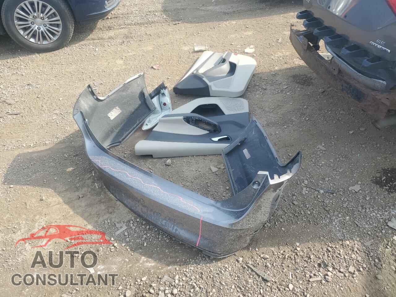 FORD FOCUS 2013 - 1FADP3F26DL309151