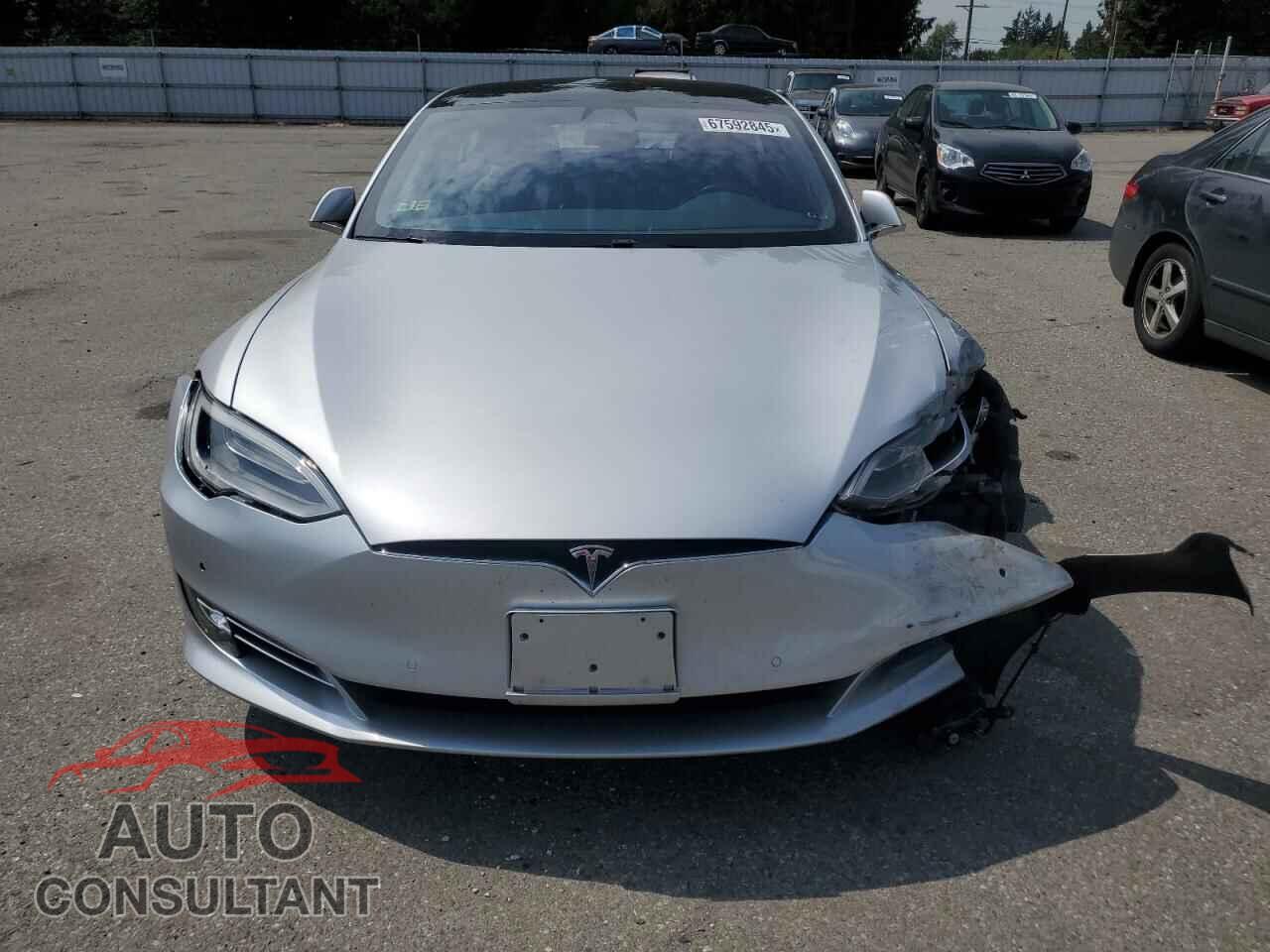 TESLA MODEL S 2017 - 5YJSA1E24HF228943