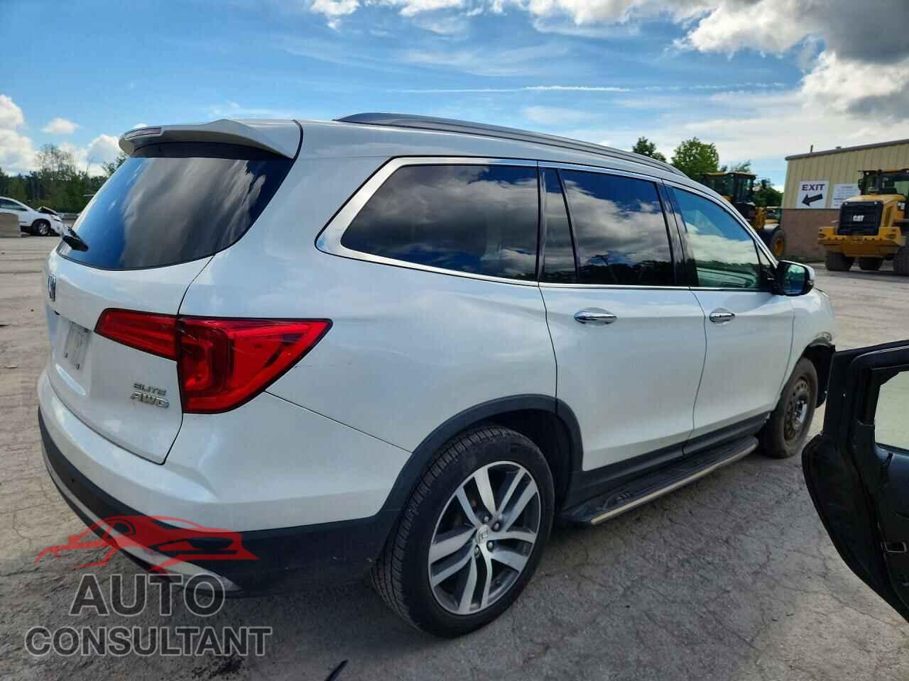 HONDA PILOT 2017 - 5FNYF6H00HB084231