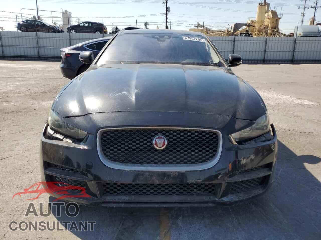 JAGUAR XE 2018 - SAJAR4FX6JCP33788
