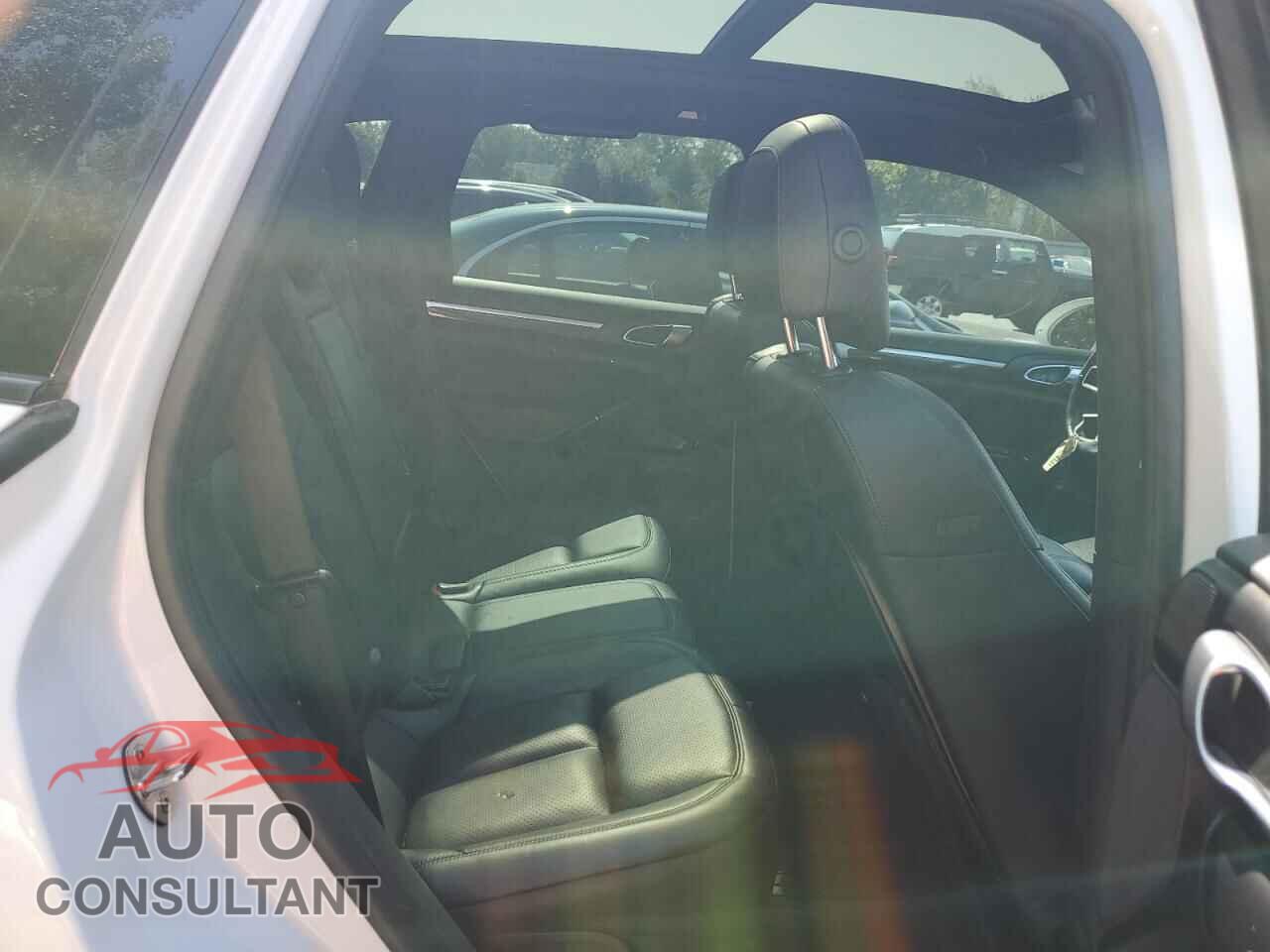 PORSCHE CAYENNE 2016 - WP1AE2A20GLA17714