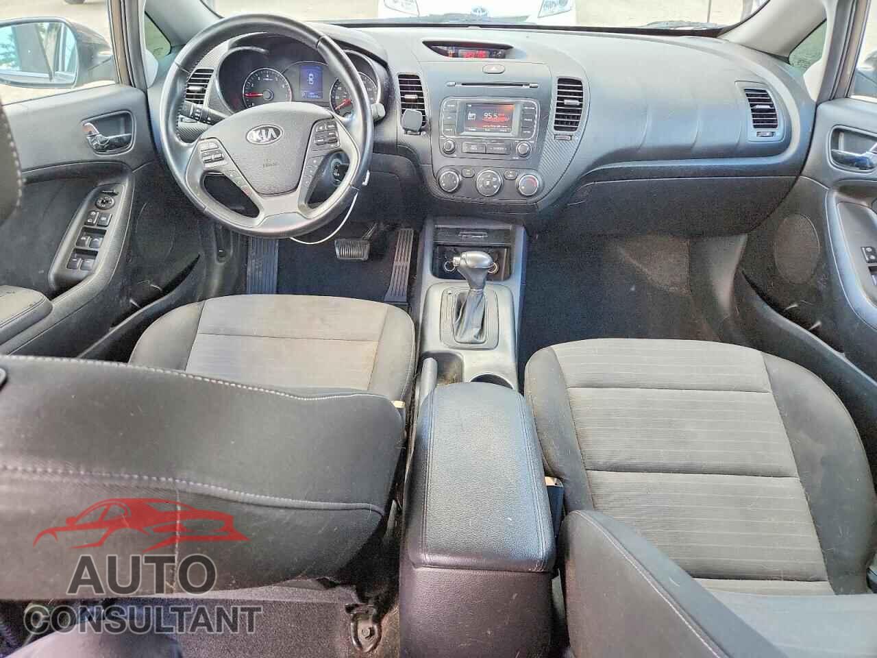 KIA FORTE 2014 - KNAFX5A80E5239904