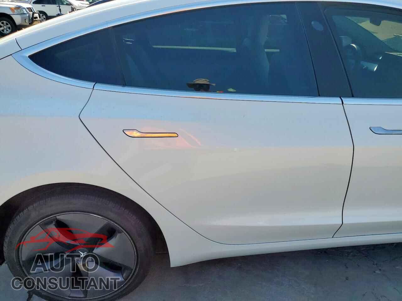 TESLA MODEL 3 2019 - 5YJ3E1EB9KF195065