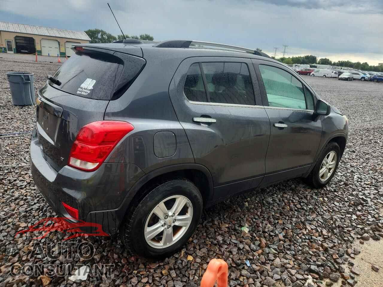 CHEVROLET TRAX 2018 - KL7CJPSB2JB617386
